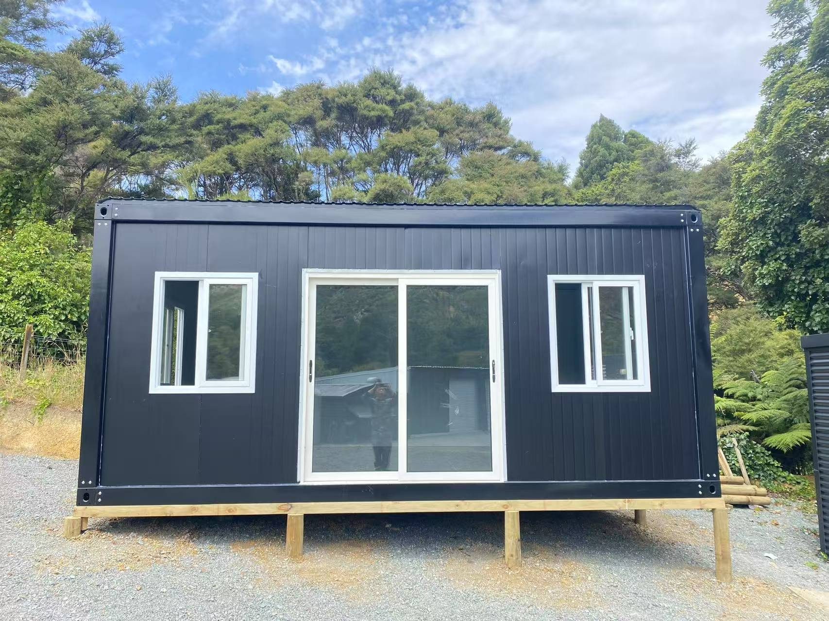 LARGE CABIN  6 x 4 m CLASSIC
