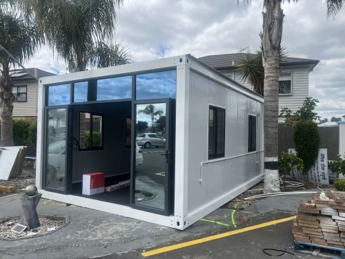 LARGE CABIN  6 x 4 m GW