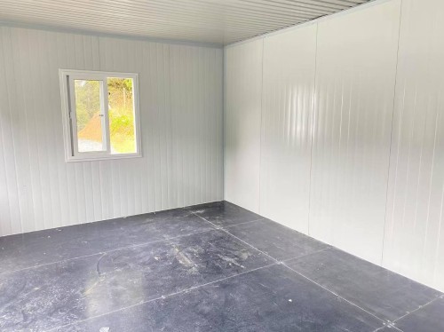 LARGE CABIN  6 x 4 m CLASSIC