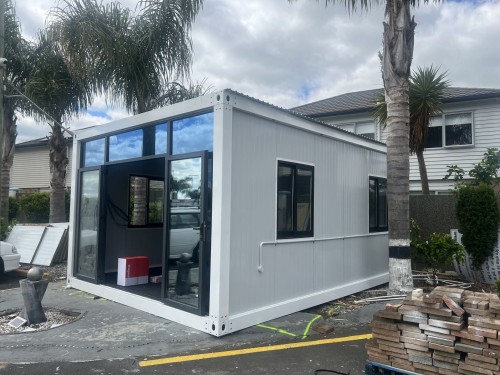 LARGE CABIN  6 x 4 m GW