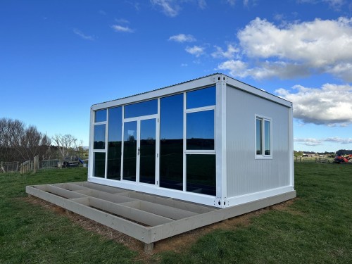 LARGE CABIN  6 x 4 m GW