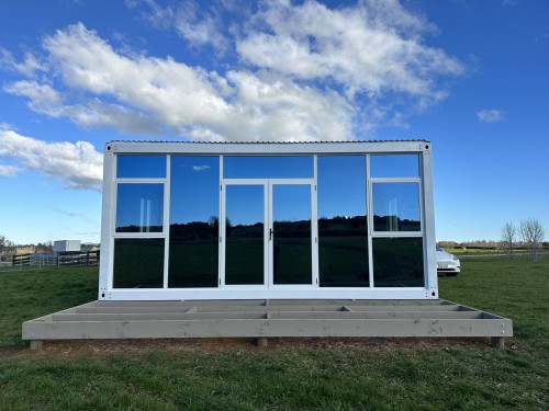 LARGE CABIN  6 x 4 m GW