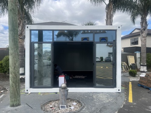 LARGE CABIN  6 x 4 m GW